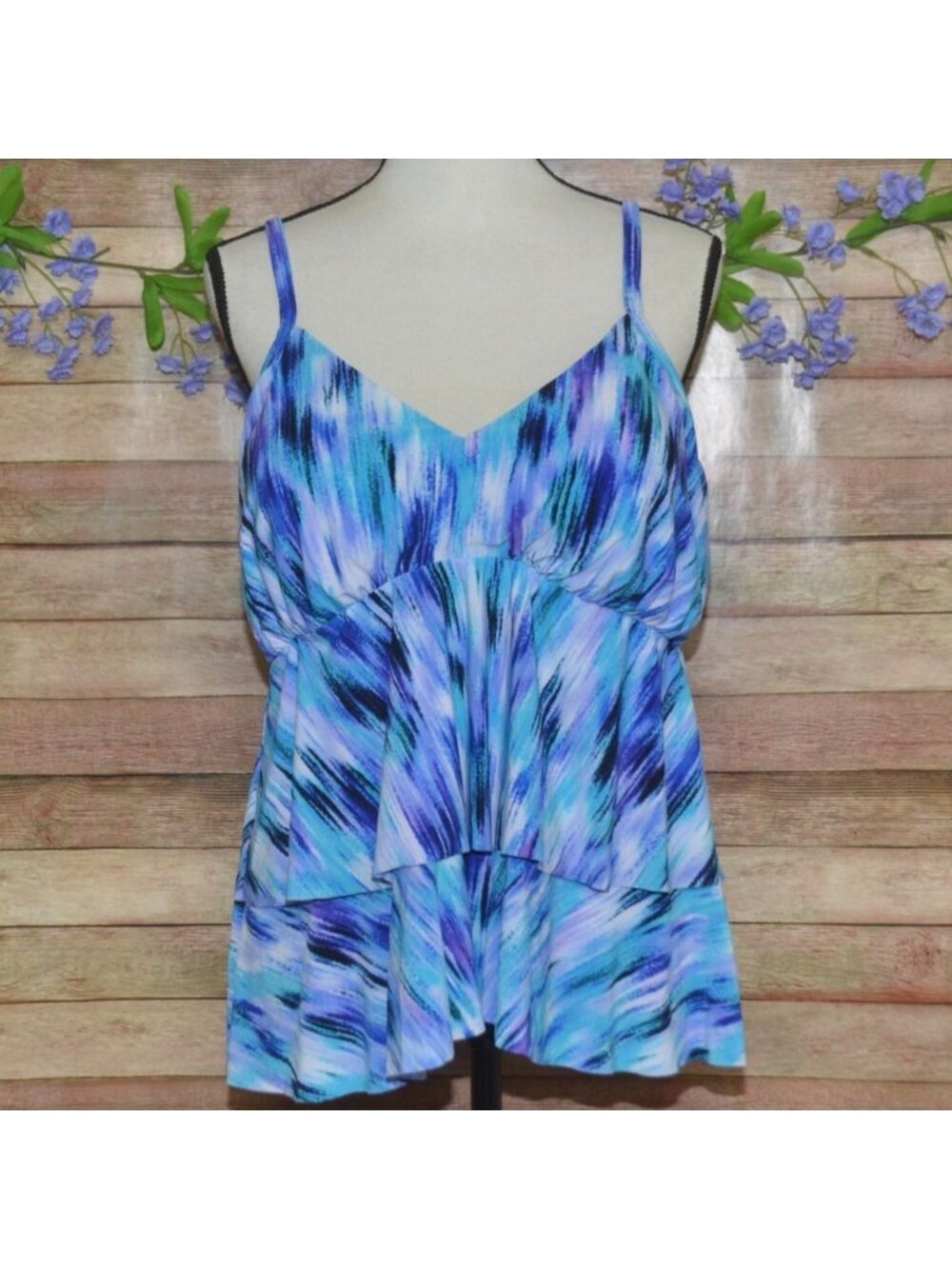 Trimshaper Tankini Top Women's Plus Size 20W Abstract Ruffle Swimsuit Padded Bra